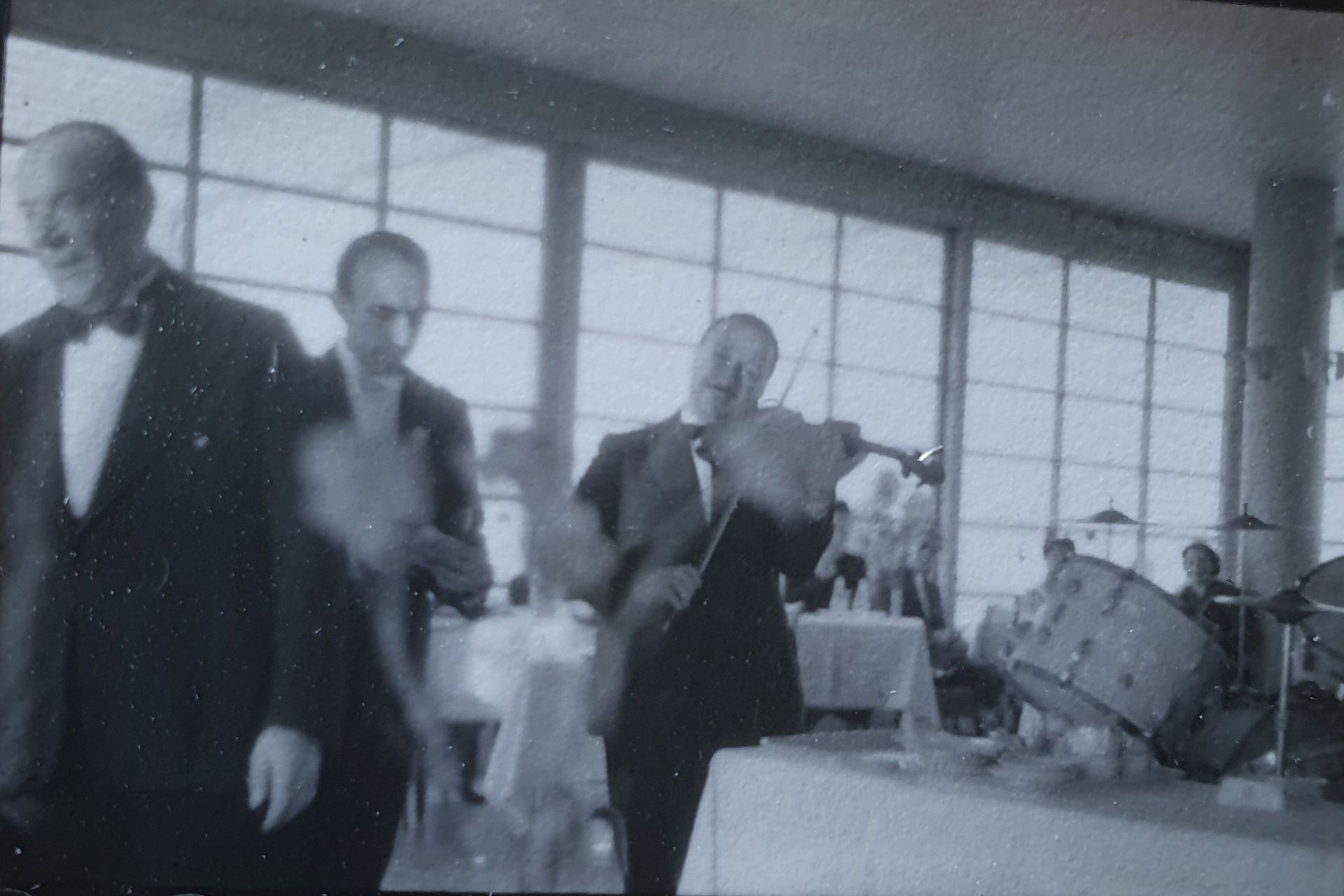 Galerie-der-verschwundenen-Geschichten_Cafe_TorreTorre PiacentiniStaglieno_2