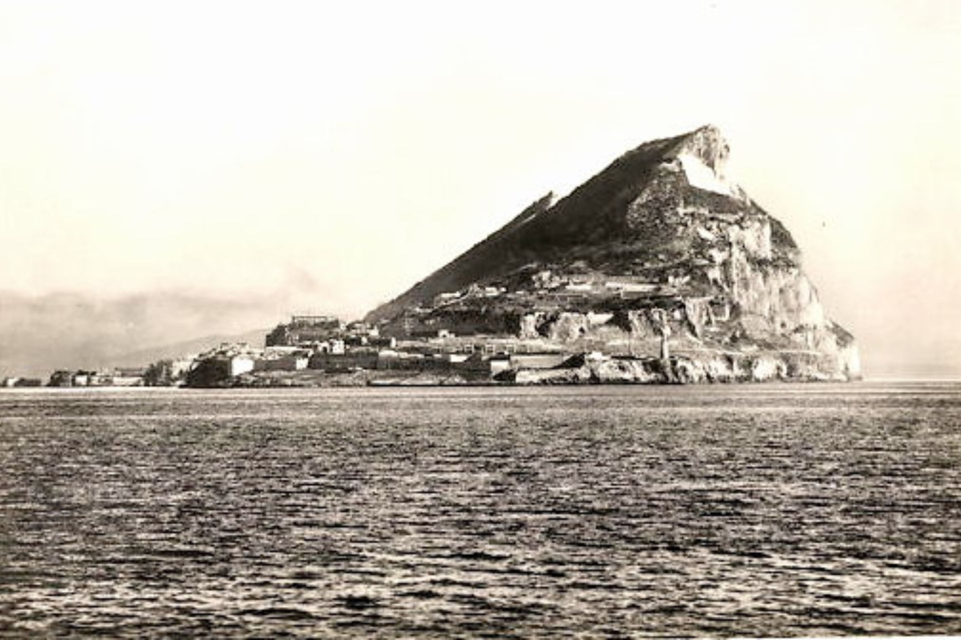 Galerie-der-verschwundenen-Geschichten_Gibraltar