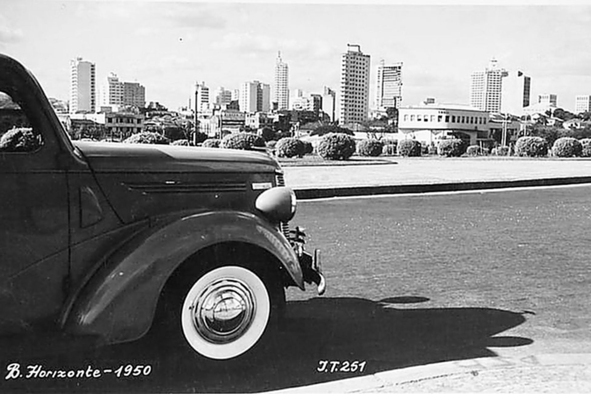 Galerie-der-verschwundenen-Geschichten_BeloHorizonte_Brasilien_1950