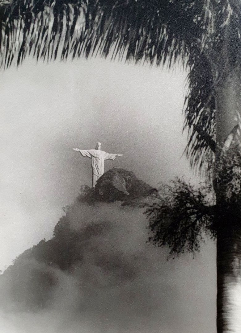 Galerie-der-verschwundenen-Geschichten_Christusstatue_Rio